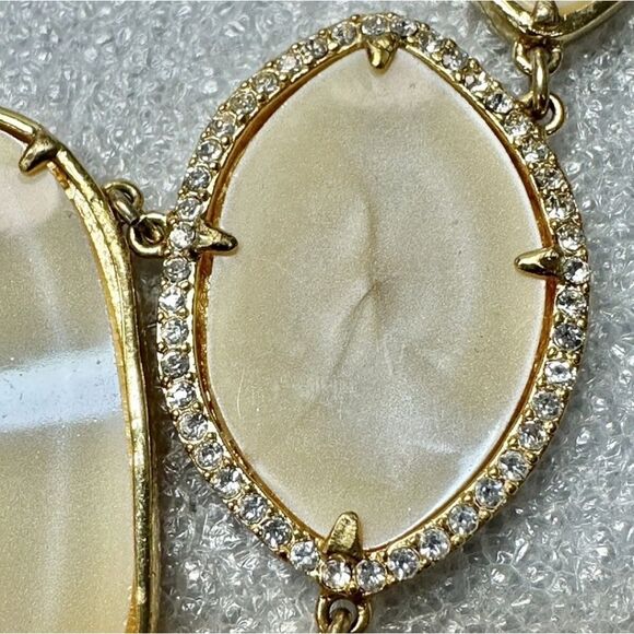 Stella & Dot Fiona Bib Necklace Gold & Ivory 16" + 2" Extender EUC - Picture 8 of 12